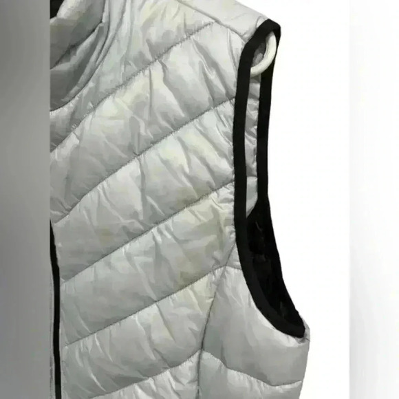 Moose Knuckles Canada Puffer 100% Nylon Women’s Vest XL - Picture 4 of 11